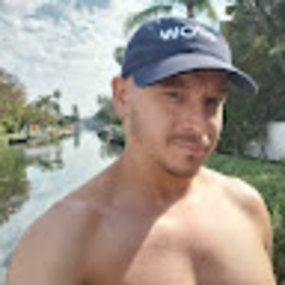 Meet your Posher, Ricardo - Picture 1 of 1